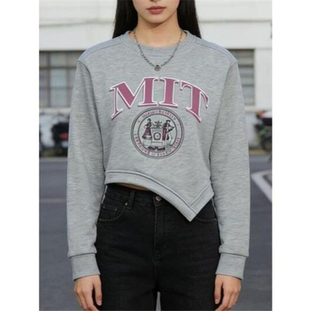 Graphic Round Neck Cropped Sweatshirt